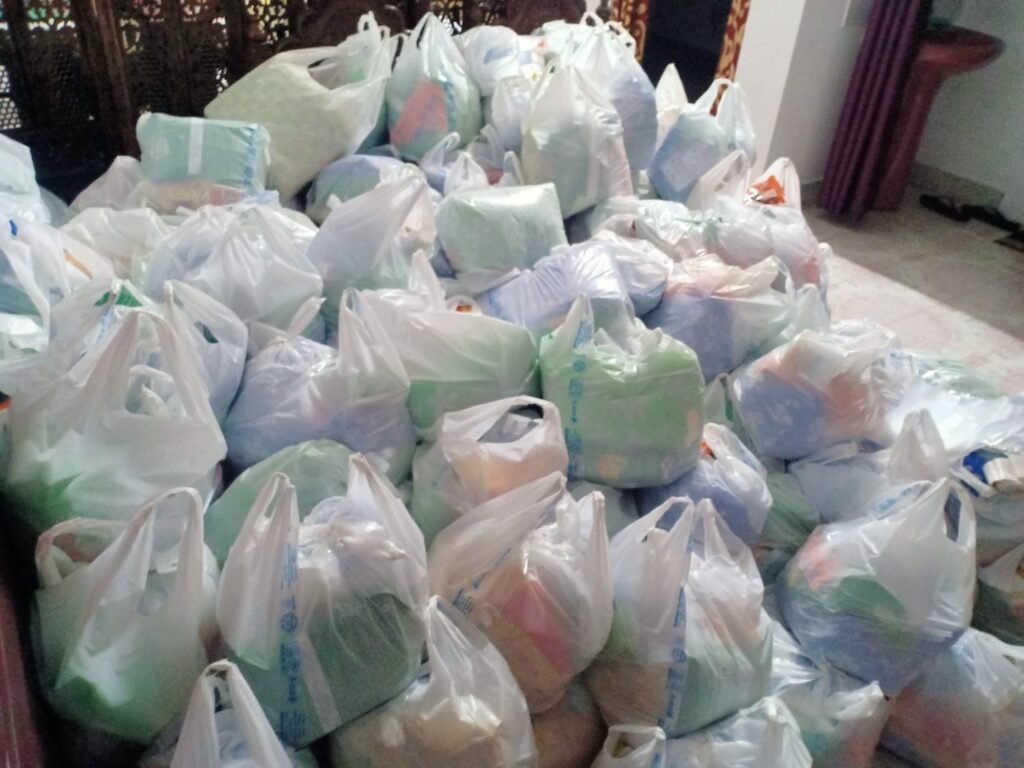 Gift packets given in 2022